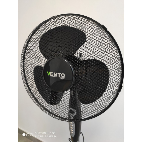 Otthoni álló ventilátor VENTO 40 cm 40W távirányítóval - Fekete