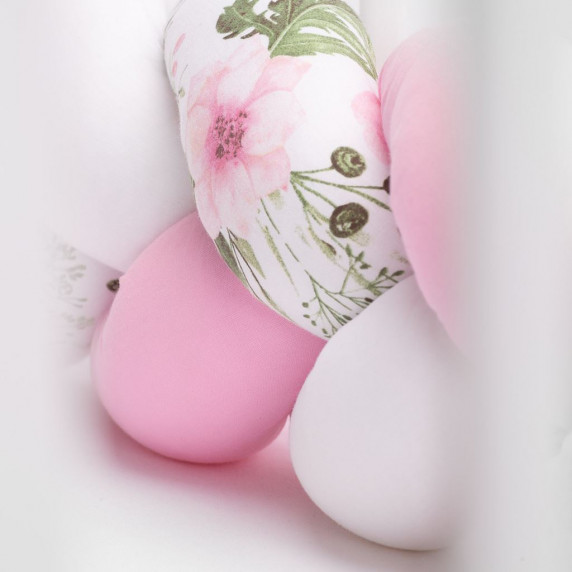Fonott rácsvédő kiságyba Sensillo - virágos rózsaszín